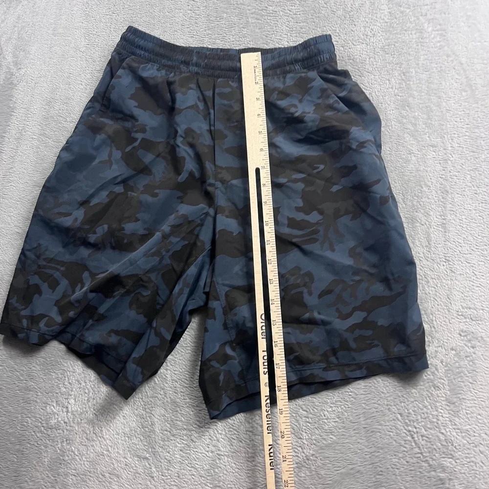 Lululemon Pace Breaker Linerless Shorts Mens Blue Camo 7 Inch Workout Running